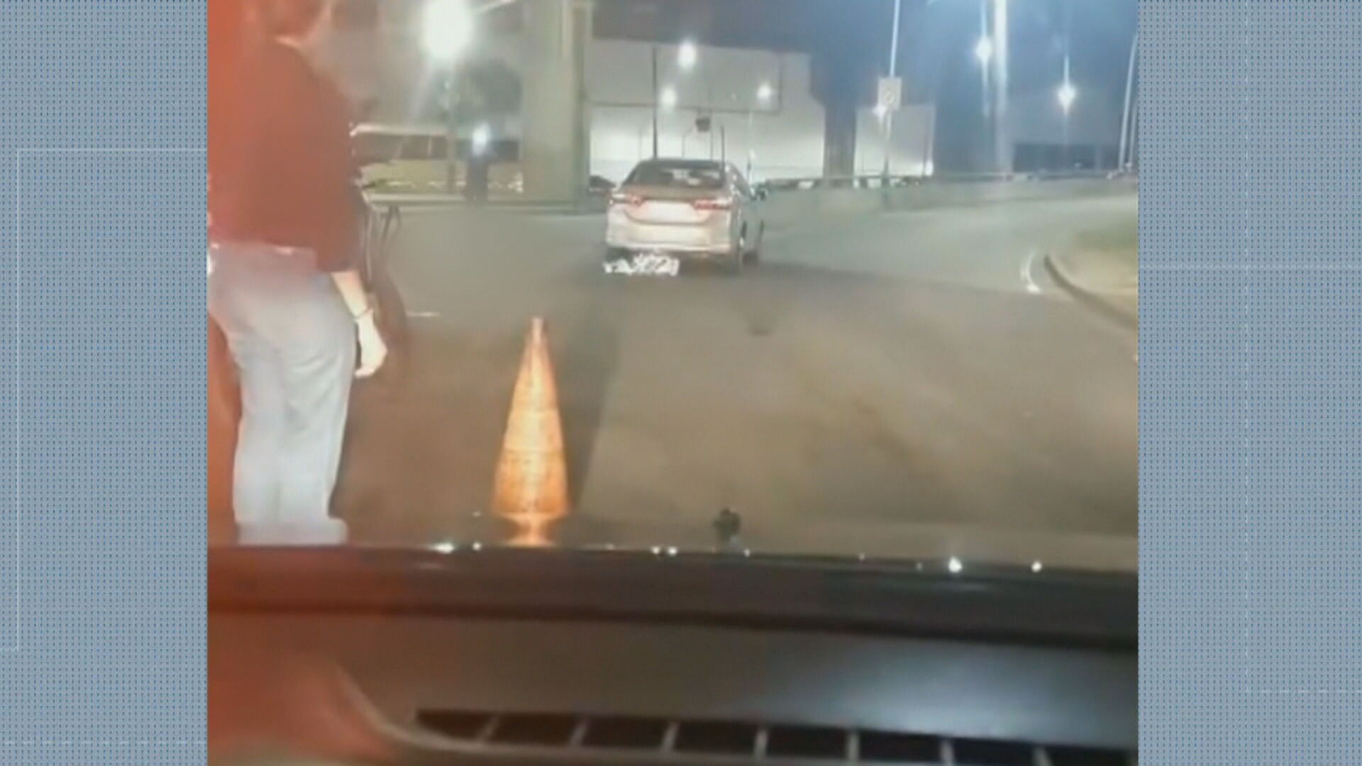 Bandido é morto ao tentar assaltar policial civil na Praça da Bandeira