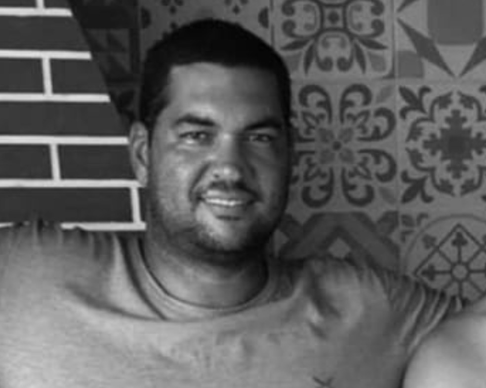 Paulo Vitor Silva de Lima, de 34 anos, morreu no acidente na BR-116 na Bahia — Foto: Acervo Pessoal