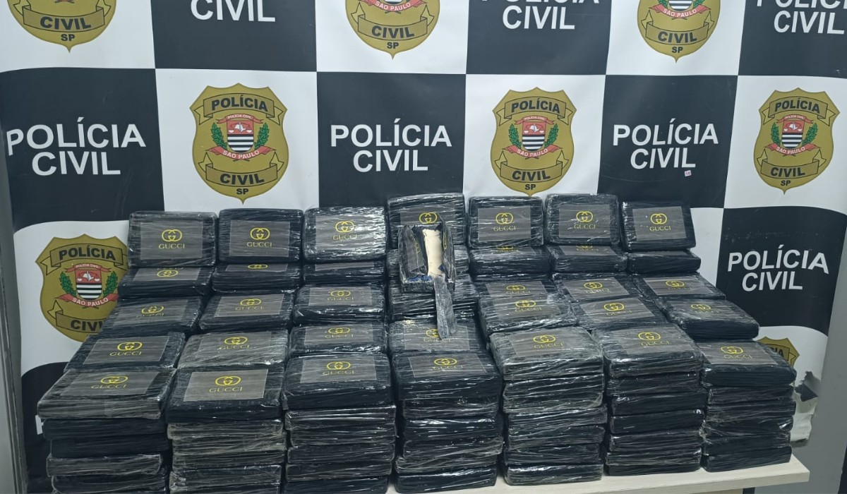 Homem é preso com 225 kg de cocaína escondidos em carreta em Campinas