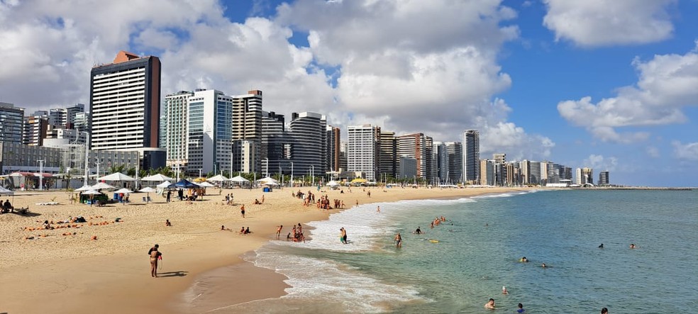 Após chuvas, Fortaleza tem apenas 5 pontos adequados para banho de mar neste fim de semana. — Foto: Divulgação