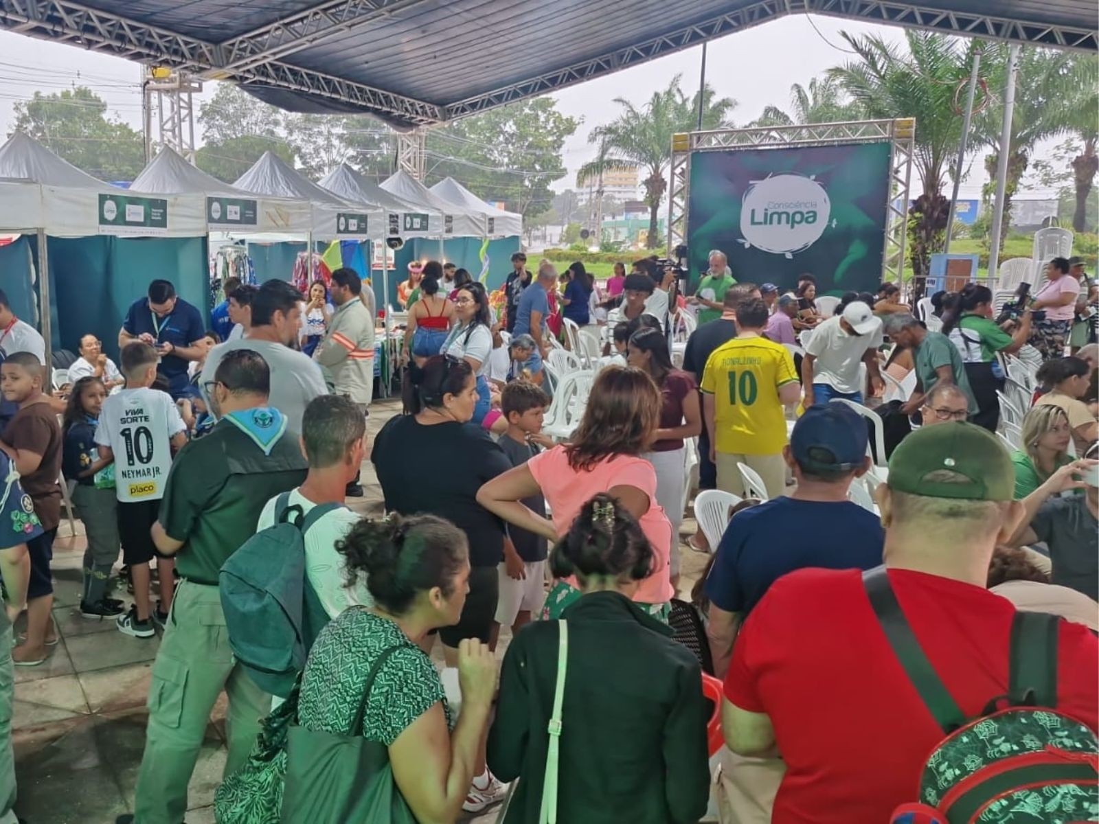 Em Rio Branco, Projeto Consciência Limpa oferta serviços ao público do Lago do Amor 
