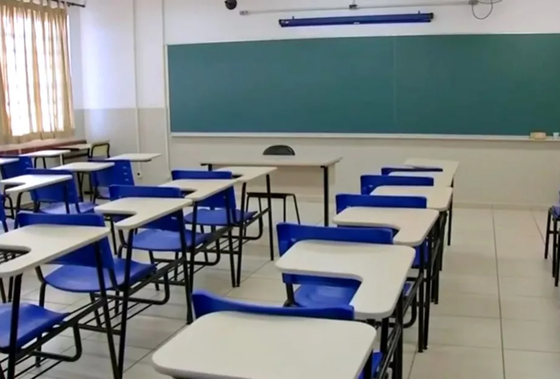 MS proíbe câmeras em salas de aula e estabelece regras para uso de inteligência artificial