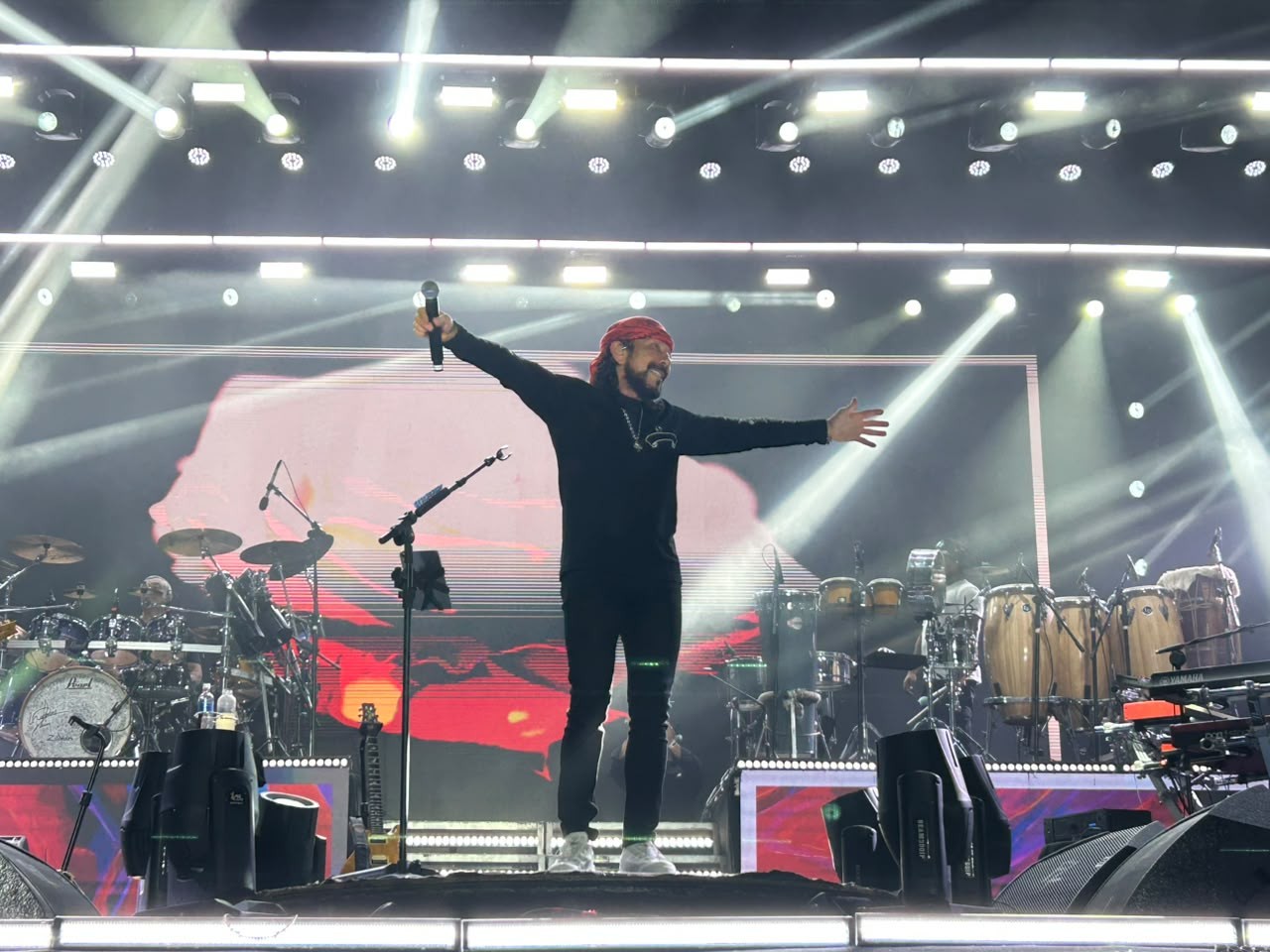 Bell Marques revela planos para nova geração após lançamento de álbum de canções de ninar