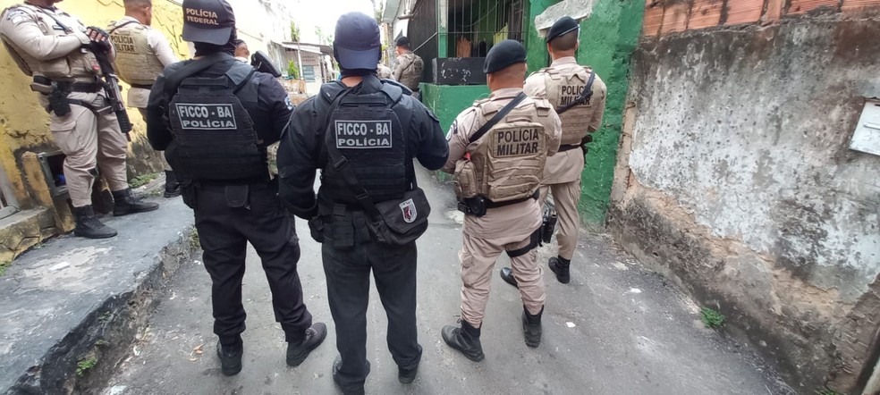 Operação conjunta termina com captura de 35 suspeitos de integrar facções criminosas na Bahia — Foto: Alberto Maraux/SSP-BA