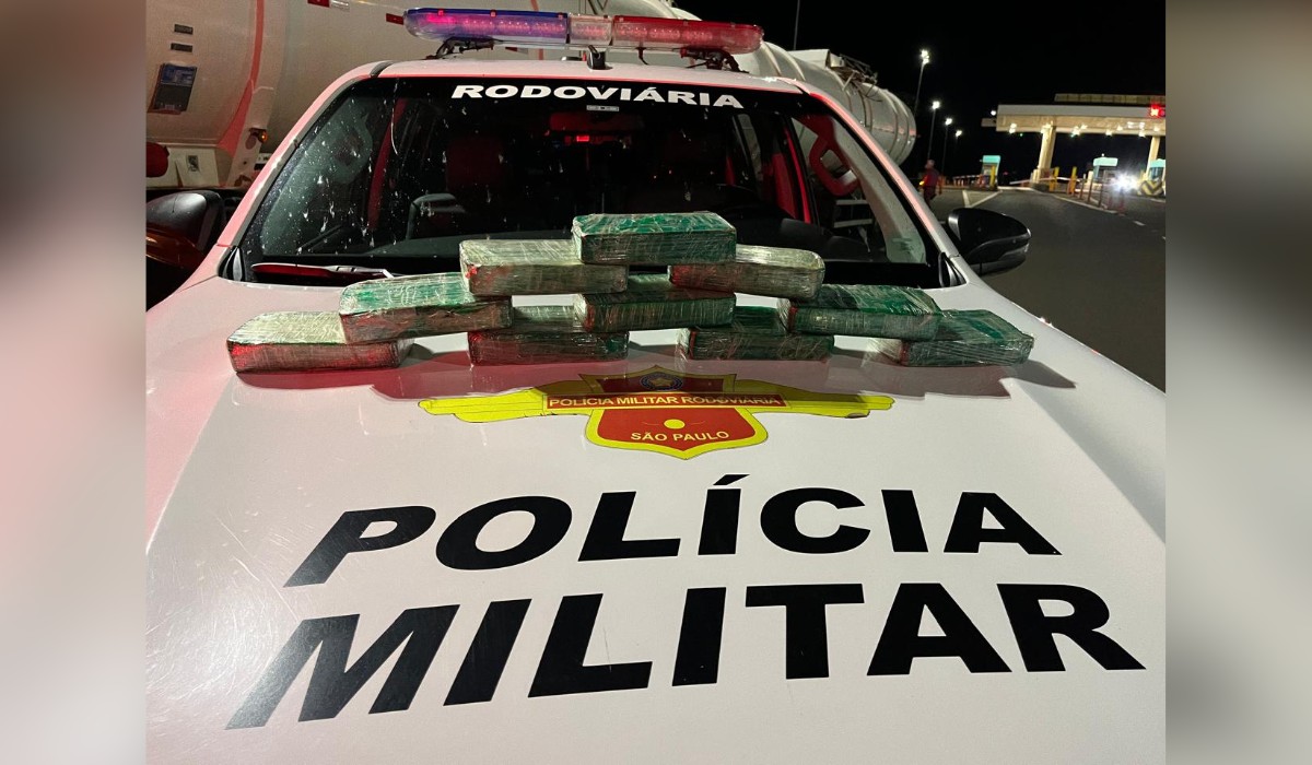 Caminhoneiro é preso com 10 kg de pasta base cocaína em cabine de veículo no interior de SP