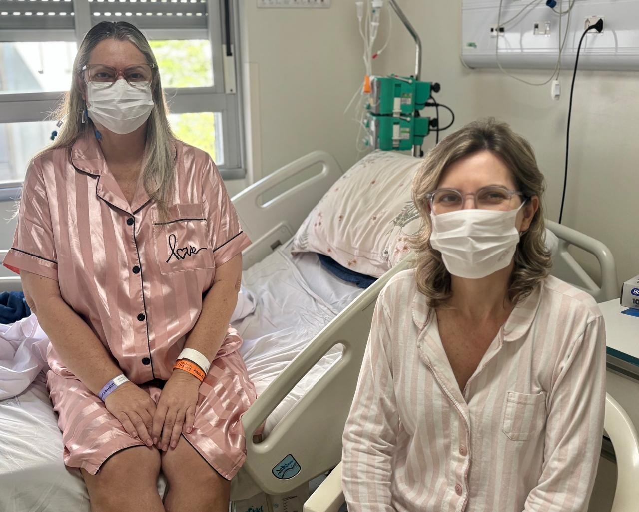 Amigas ligadas pela fé e pela vida: Hospital São José realiza seu primeiro transplante renal entre vivos