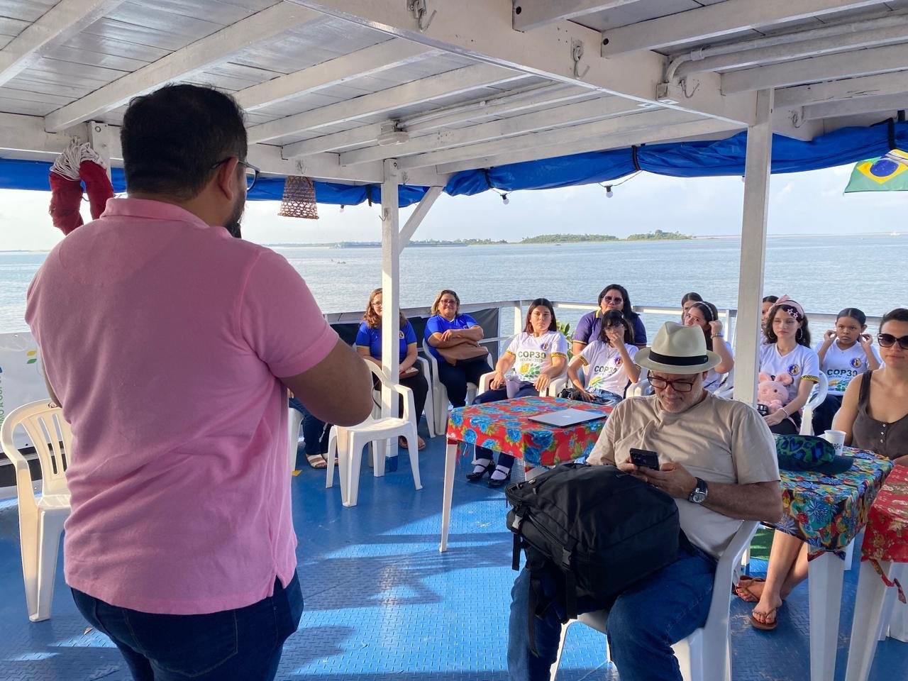 Projeto 'Iaraçu: Rumo à COP30' realiza caravana fluvial em Santarém