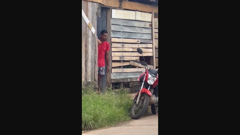 Suspeito fez esposa refém dentro de casa na zona sul de Porto Velho — Foto: Reprodução