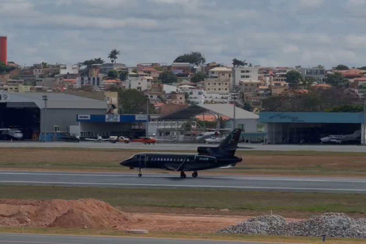 Jatinho de Neymar pousa em BH para velório do empresário mineiro Bruno Avelar; veja o vídeo