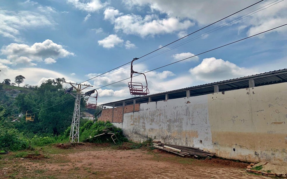 Teleférico é interditado em São Lourenço, MG — Foto: Lorena Vale/EPTV