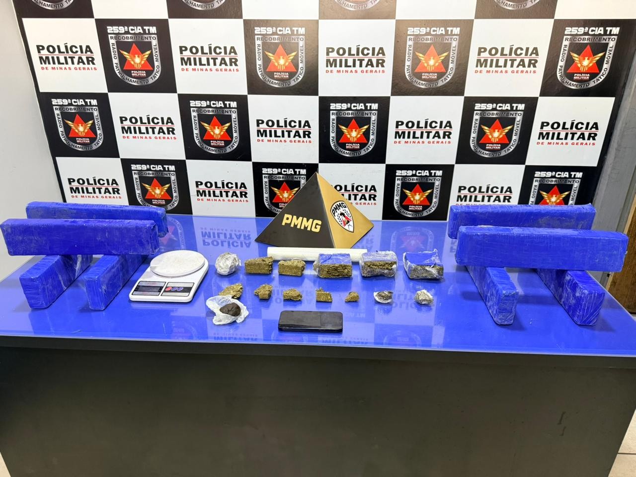 Homem que buscava drogas em Uberlândia para distribuir na região de Pirapora é preso