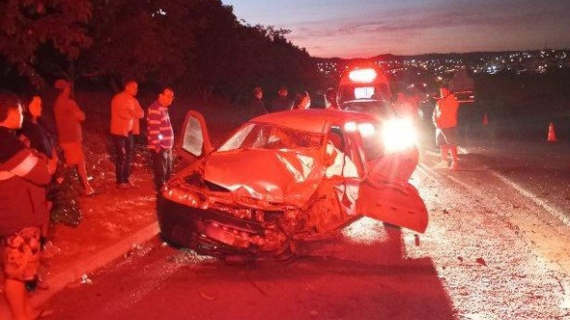 Idoso morre em batida na MGC-354 enquanto viajava com a filha