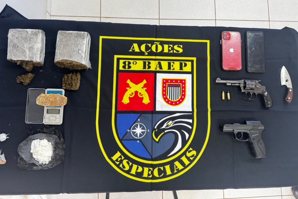 Suspeitos são presos e armas apreendidas na região de Presidente Prudente (SP) — Foto: 8º Baep/Reprodução