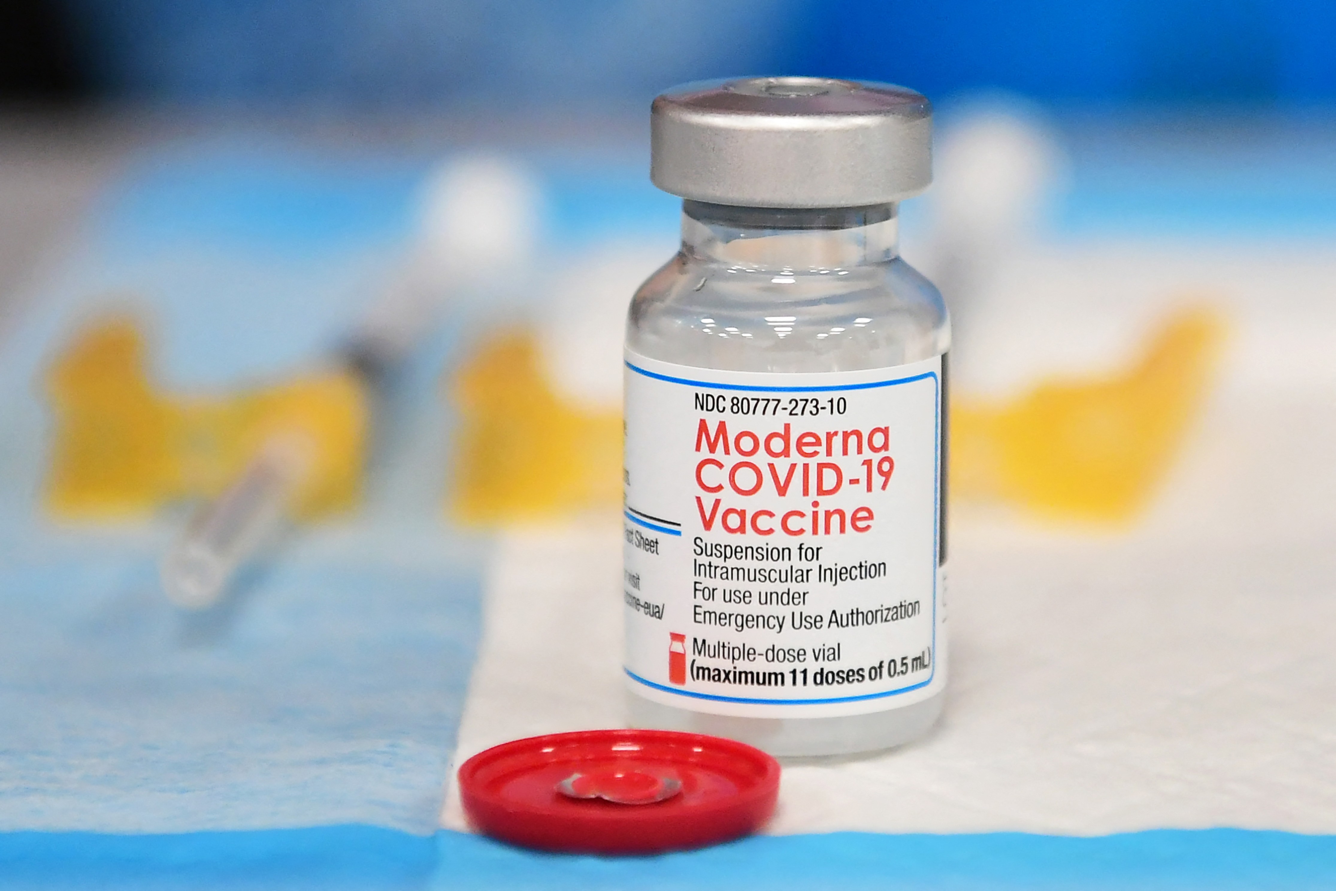 Divinópolis começa aplicar vacina da Moderna contra Covid-19 para grupos prioritários