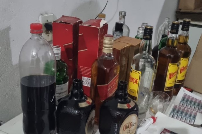 PM fecha laboratório clandestino de bebidas e produtos infantis em Manaus