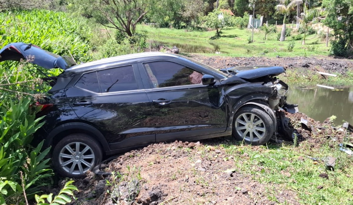 Mulher e criança de 3 anos são amarradas durante invasão de casa em Socorro