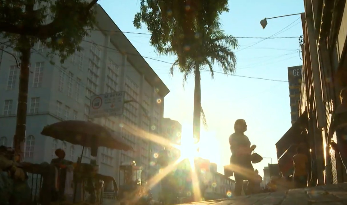 Frente fria pode aliviar calorão nos próximos dias na região do Vale do Paraíba; veja a previsão