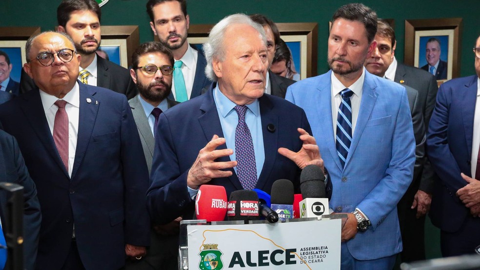 O ministro da Justiça, Ricardo Lewandowski, na Assembleia Legislativa do Ceará, onde recebeu título de Cidadão Cearense nesta terça-feira (28) — Foto: Érika Fonseca/Alece