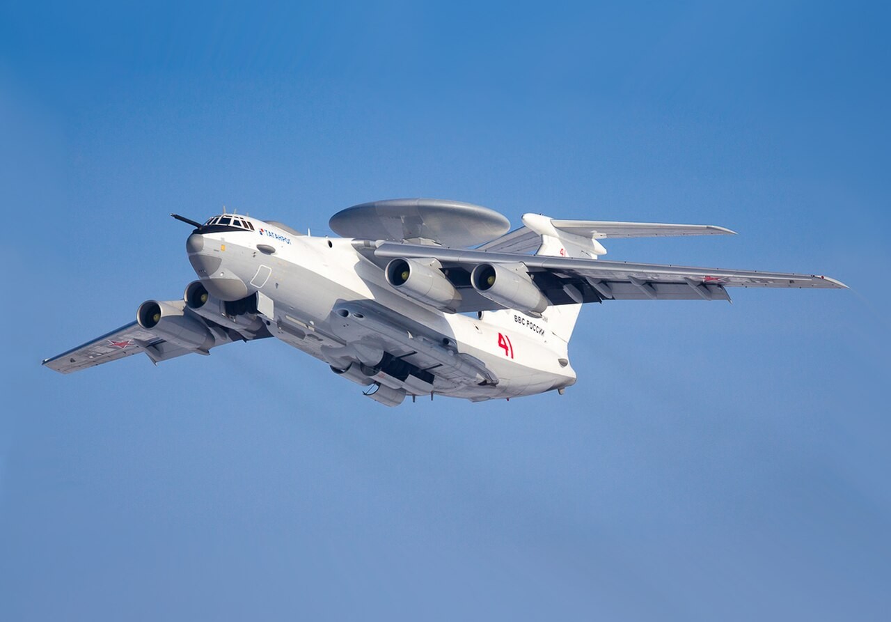 Bombardeiros supersônicos e 'centro de comando voador': veja os aviões russos destruídos pela Ucrânia em mega-ataque; INFOGRÁFICO