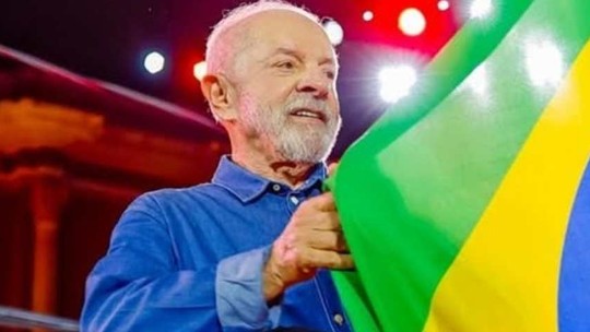 'Enquanto eu for presidente, ninguém vai avacalhar com Nossa Senhora', diz Lula
