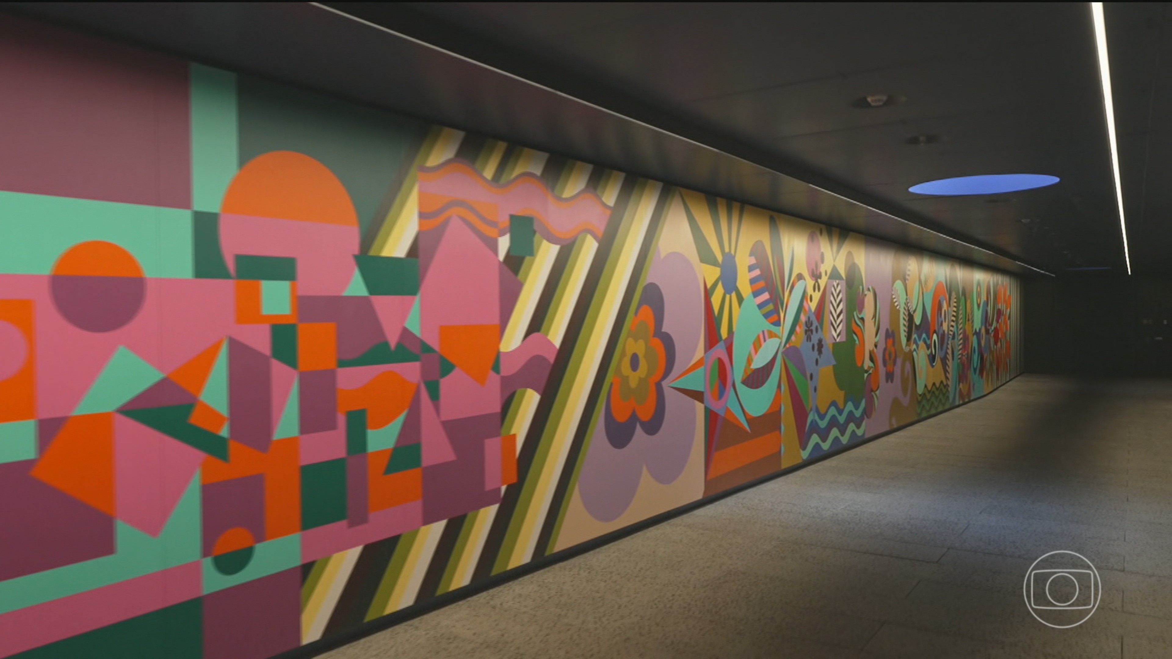 Beatriz Milhazes assina pintura de espaço que liga dois edifícios do complexo do Masp