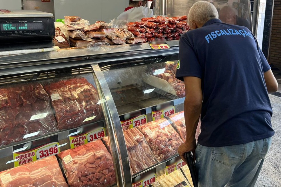 Vigilância Sanitária de Guarujá (SP) realiza 'Operação Carne Segura' — Foto: Divulgação/Prefeitura de Guarujá