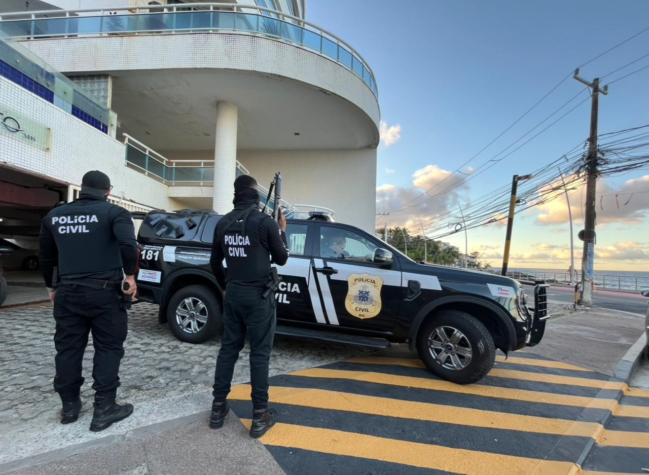 Quatorze pessoas são presas em operação policial contra grupo criminoso que atua na Bahia
