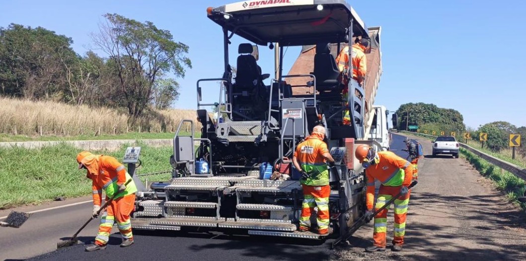 Obra interdita acessos na SP-300 em Lençóis Paulista nesta sexta e sábado; veja rotas alternativas