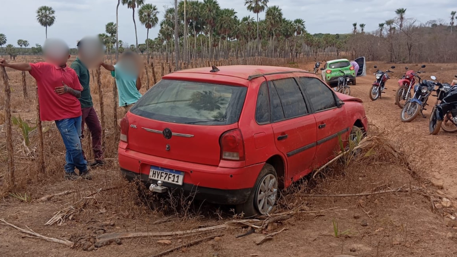 Motorista morre após ser arremessado para fora do carro em capotamento em cidade do PI