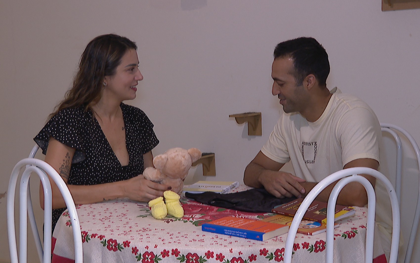 Famílias de Ribeirão Preto celebram igualdade na licença-maternidade para mães adotivas