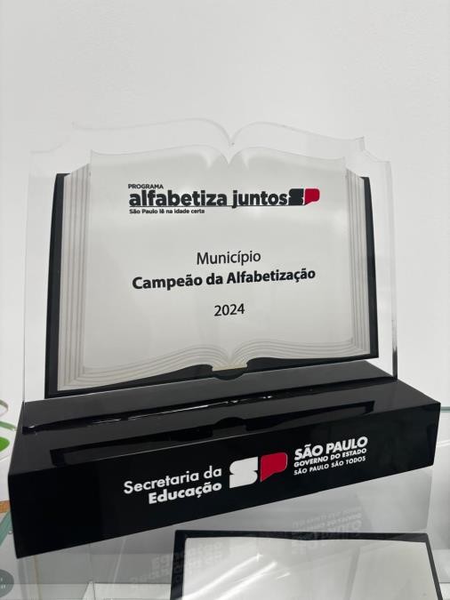 Atibaia recebe Prêmio Excelência Educacional do Governo do Estado de São Paulo
