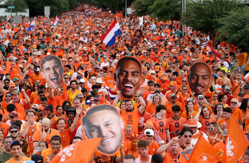 Holanda vence a Suécia por 5 a 1 em partida da Copa do Mundo