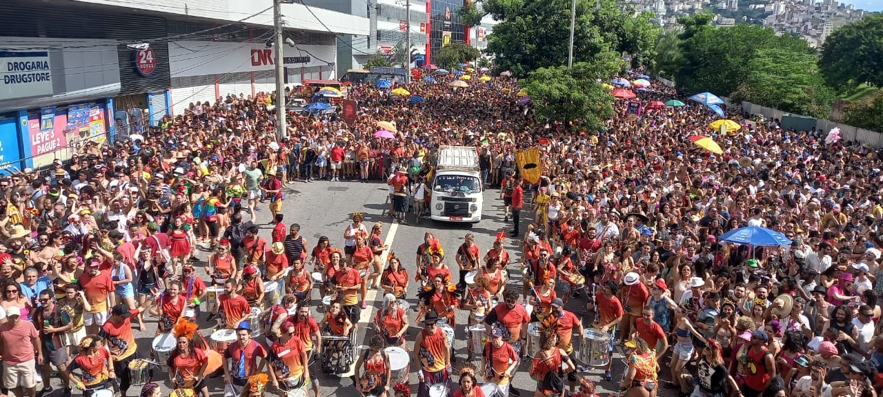 Carnaval em BH terá 'ensaio geral' de blocos de rua com sonorização na avenida