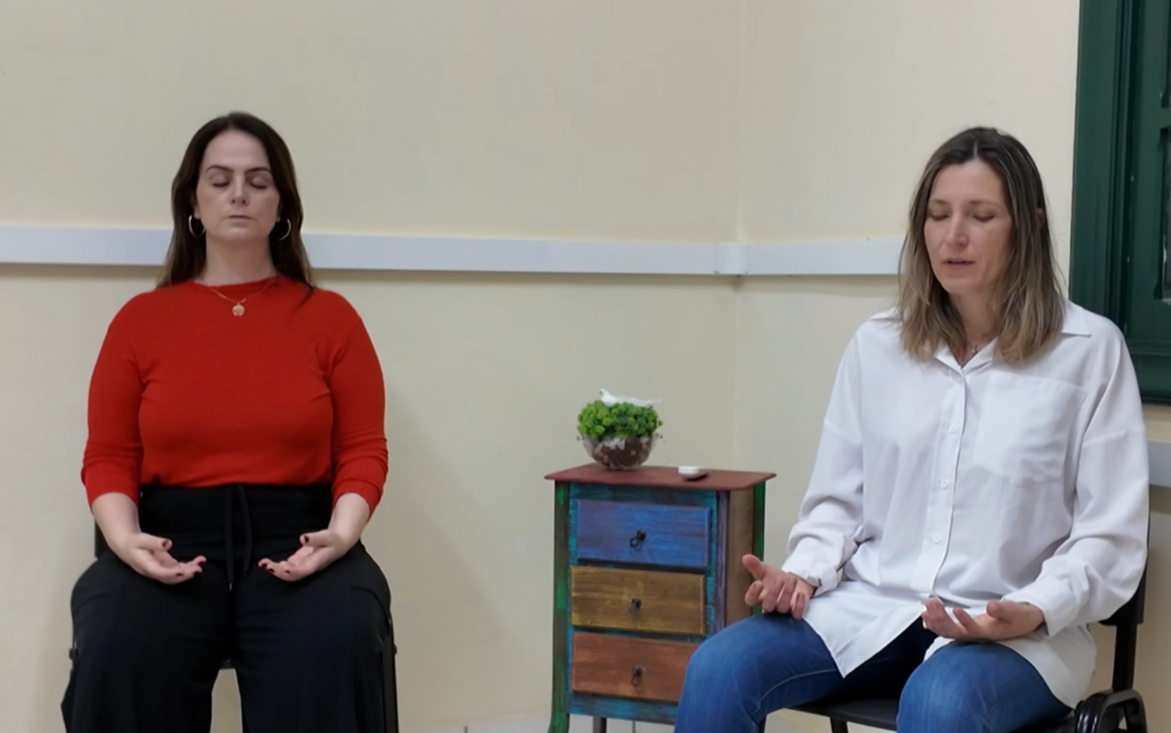 Meditação reduz dor crônica em mulheres com disfunção na mandíbula, diz pesquisa da USP