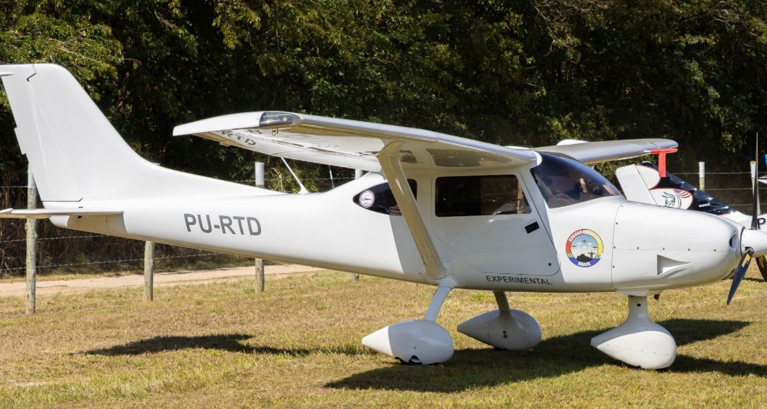 Saiba quem eram pai e filho que morreram em queda de avião no RJ