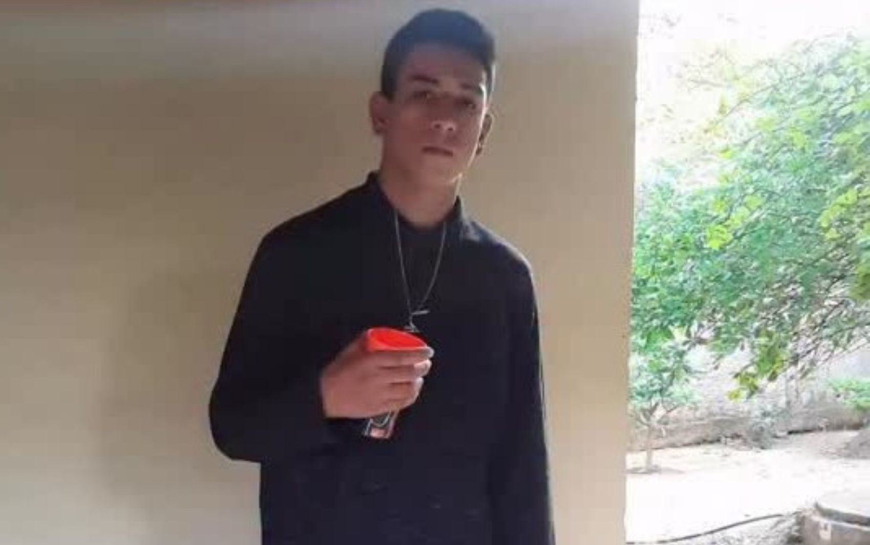 Jovem desaparece após fugir de clínica psiquiátrica, em Aparecida de Goiânia 