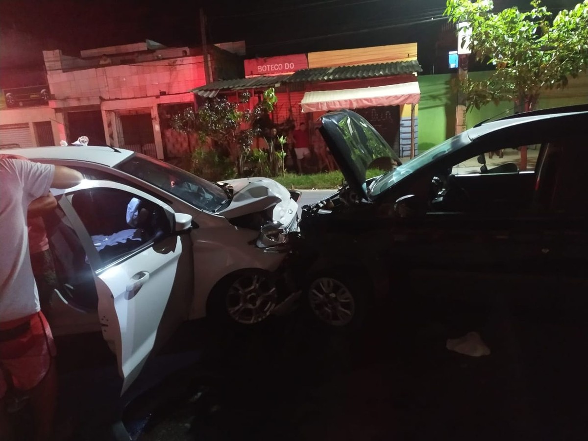Cinco pessoas ficam feridas em acidente de trânsito na Zona Norte de Aracaju Sergipe G