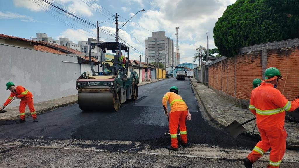 Fique por dentro: Programa Rua Certa avança com mais serviços de recapeamento em Taubaté