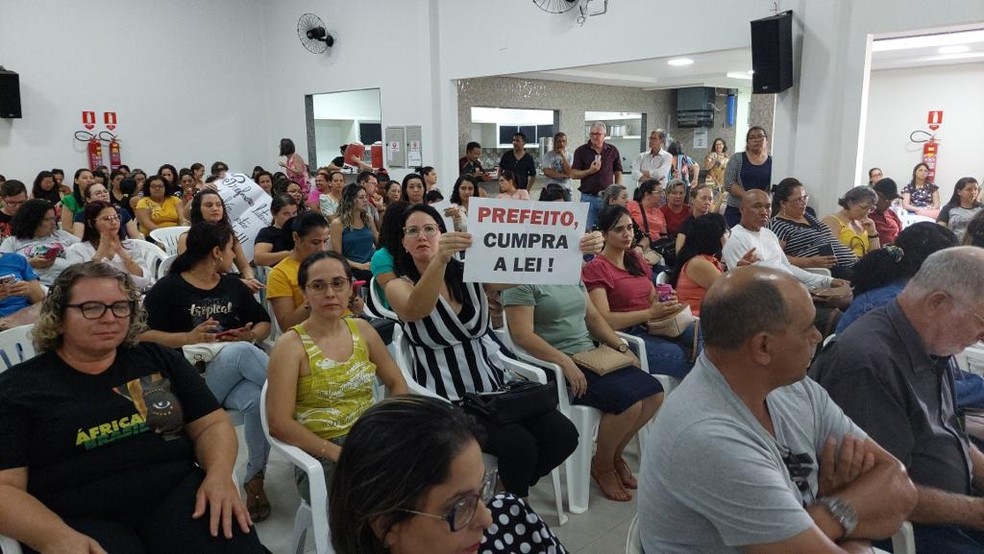 Professores se reúnem nesta quarta-feira (18) no Sindicato dos Servidores Municipais do Cone Sul de Rondônia. — Foto: Lieberson Pimentel/ Rede Amazônica