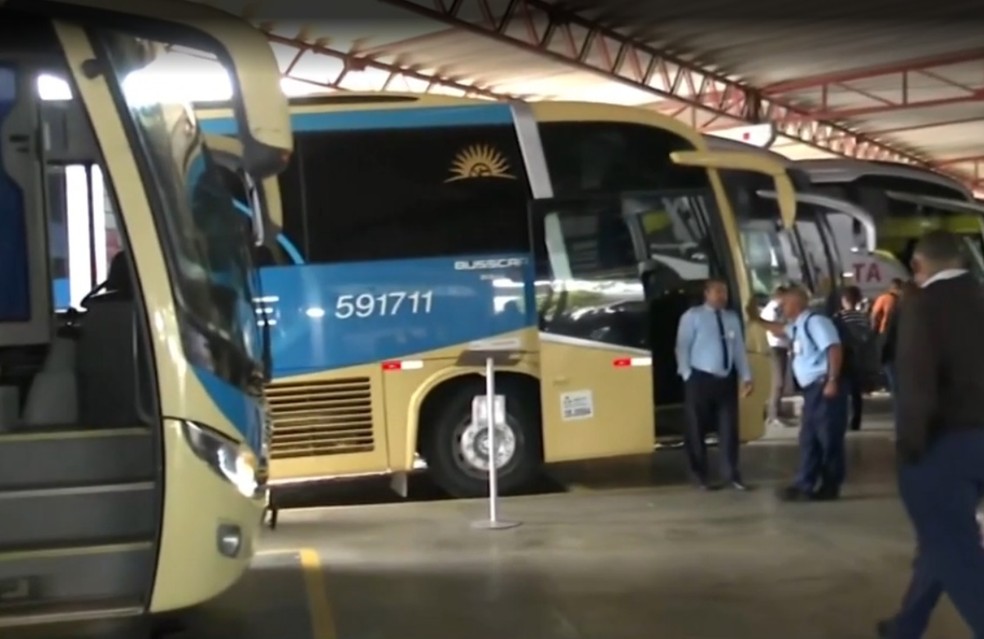 Agerba suspende operação de empresa de ônibus na Bahia após descumprimento de acordos — Foto: Reprodução/TV Sudoeste