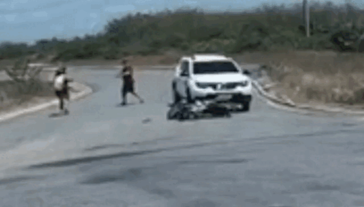 Vídeo mostra sargento da PM sendo morto a tiros em Parnaíba; suspeito levou arma da vítima