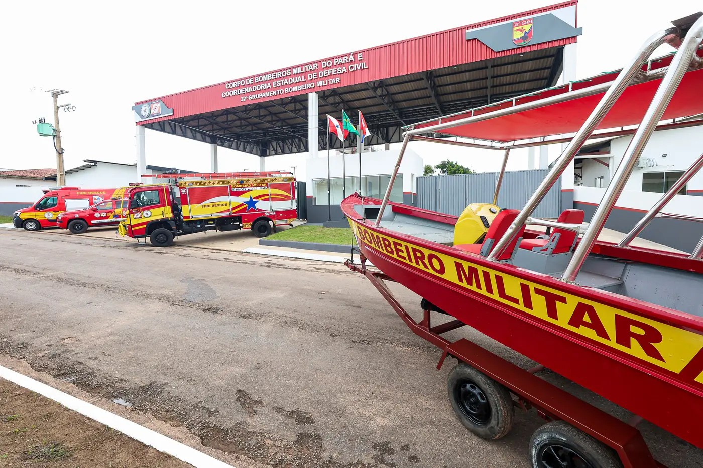 Governo do Pará inaugura novo quartel do Corpo de Bombeiros em Almeirim 