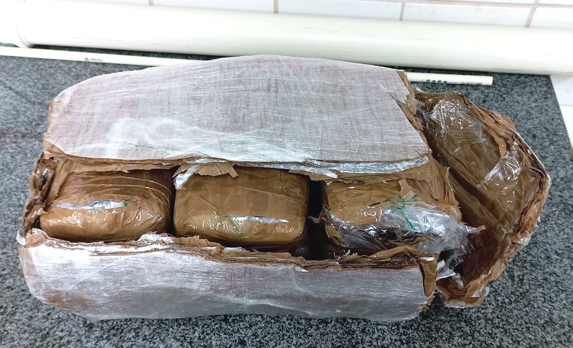 Jovem de 21 anos é preso com 8,5 kg de maconha no Aeroporto de Natal