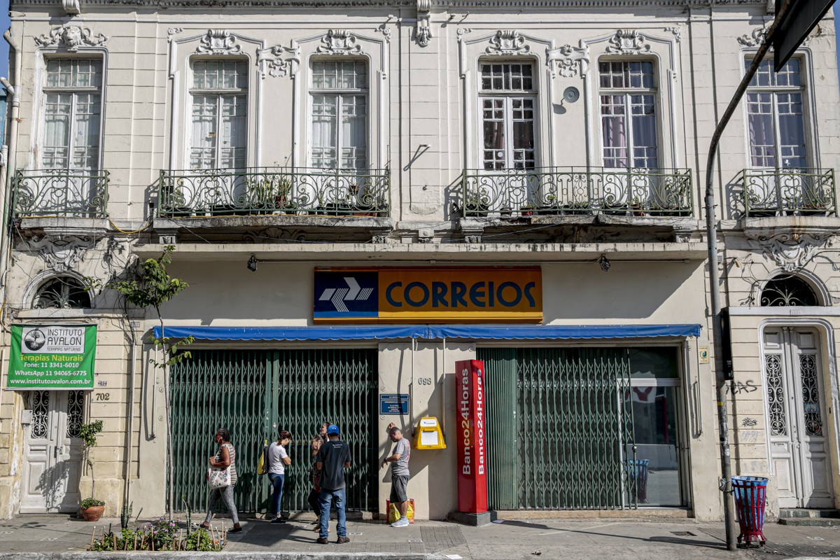 Funcionários dos Correios de São Paulo decretam greve São Paulo G1