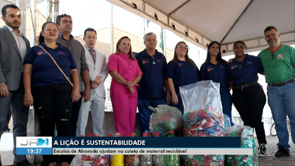 Escolas de Alvorada ajudam na coleta de material reciclável