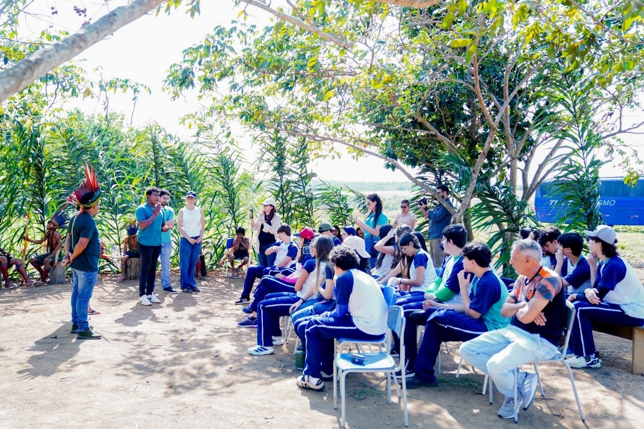 Estudantes da FAVOO conhecem costumes e tradições do povo Sabanê — Foto: Acervo Favoo