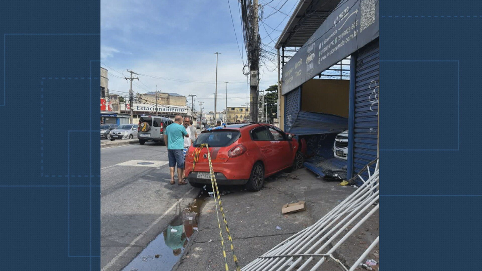 Homem é encontrado morto dentro de carro após colisão na Abolição, na Zona Norte do Rio