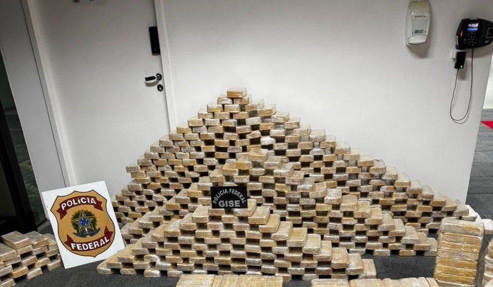 Bunker com 613 kg de cocaína é encontrado em empresa de fachada em SC — Foto: Polícia Federal/Divulgação