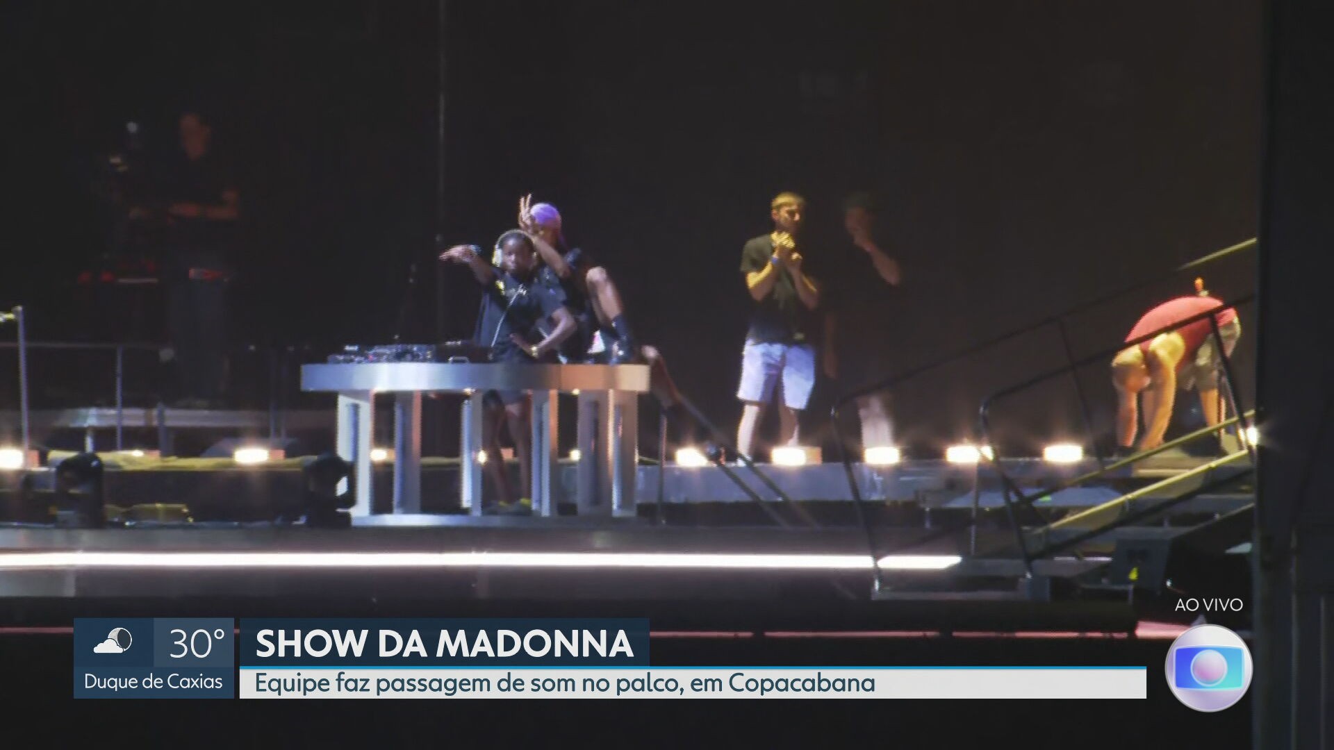 Filha de Madonna participa de teste de som no palco, e público curte como se já se fosse o show