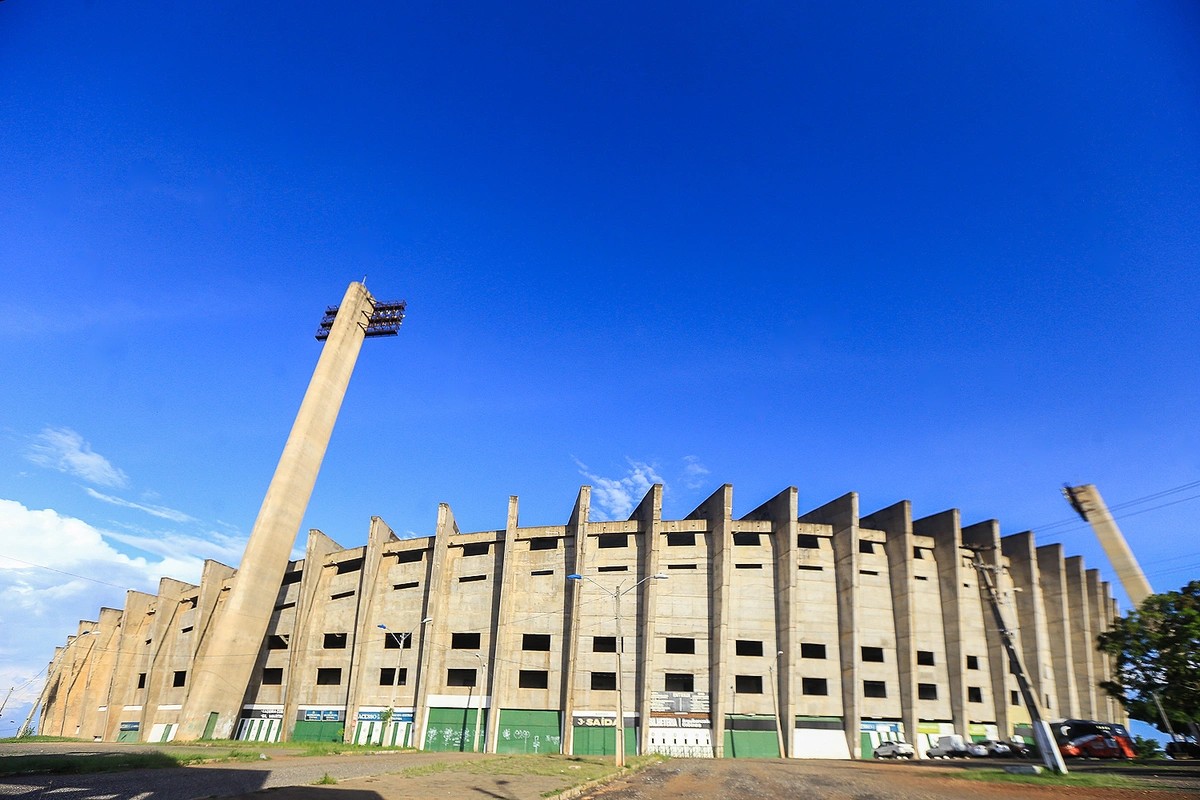 Governo do Piauí e CBF autorizam nova etapa da revitalização do Estádio Albertão